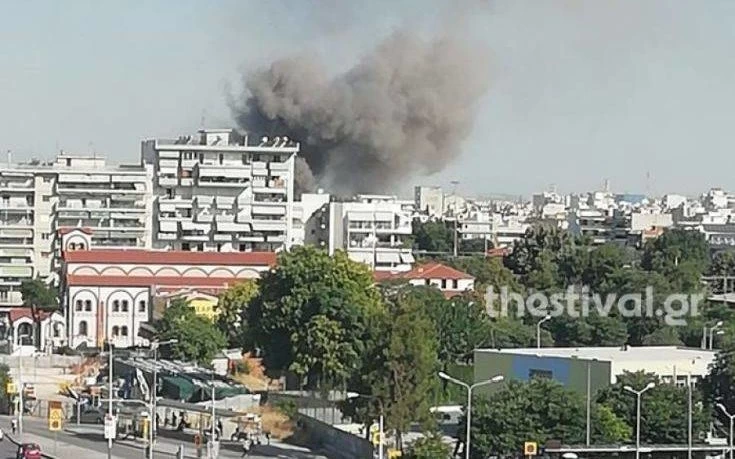 Στις φλόγες βαγόνι του ΟΣΕ στη δυτική Θεσσαλονίκη